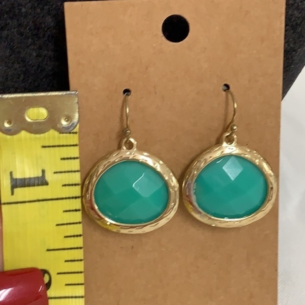 💐5/25 gold tone blue stone dangle statement - Picture 4 of 5